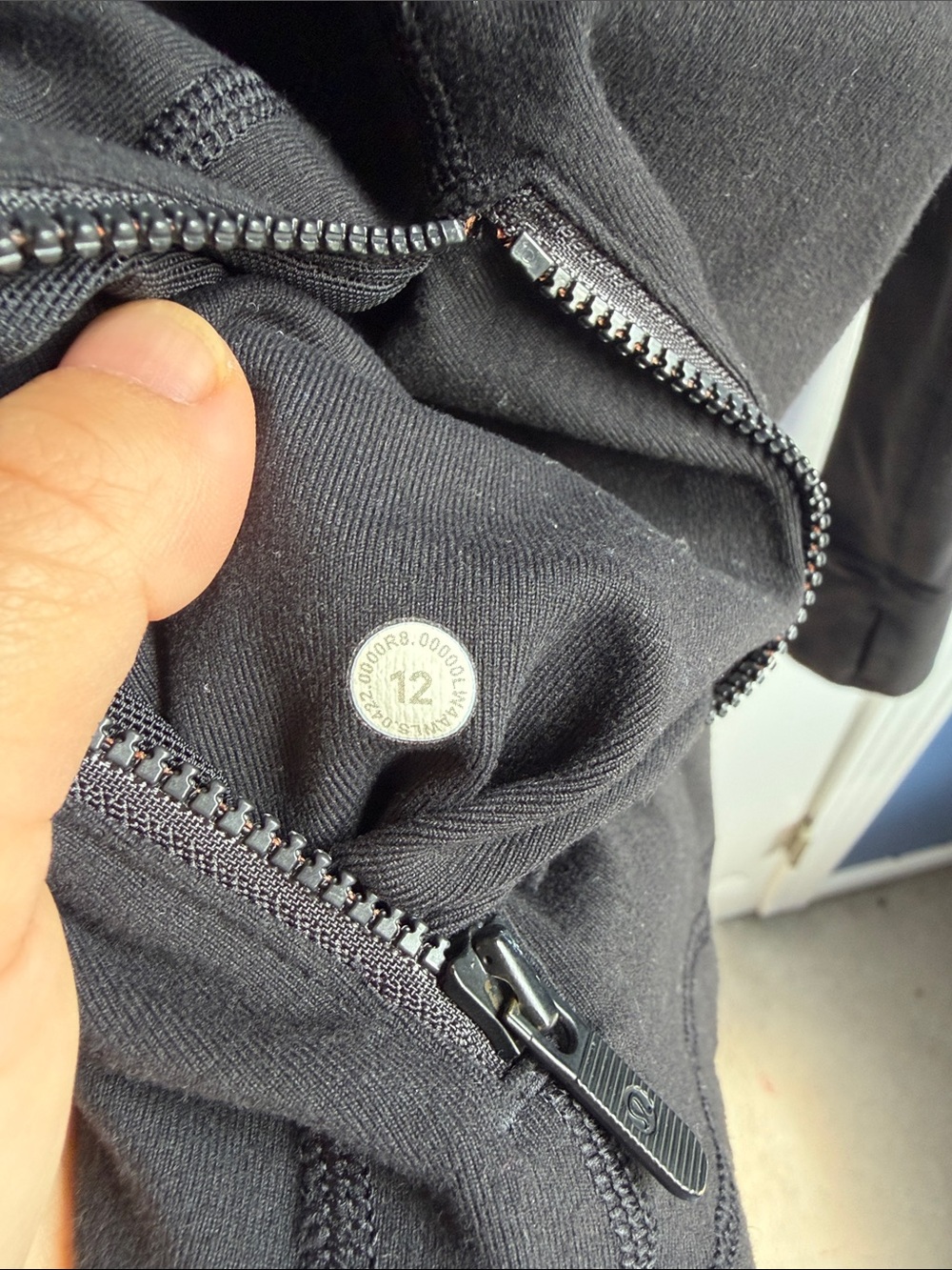 Lululemon Define Jacket Black Full Zip Thumbhole Athletic Activewear Size 12 - Picture 12 of 12